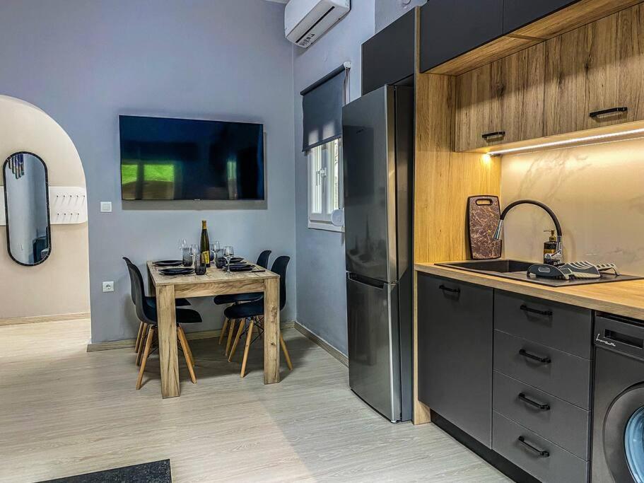 Poseidon'S Bayview Apartment Kitriai Bagian luar foto